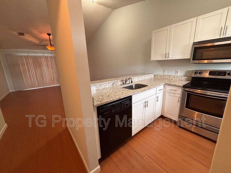House for rent at 154 Governor St, Green Cove Springs, FL 32043