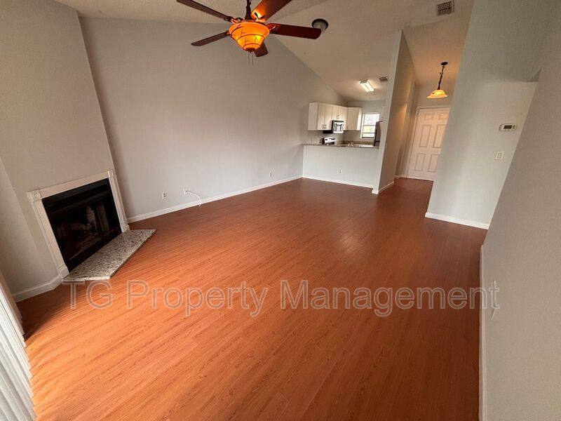 House for rent at 154 Governor St, Green Cove Springs, FL 32043
