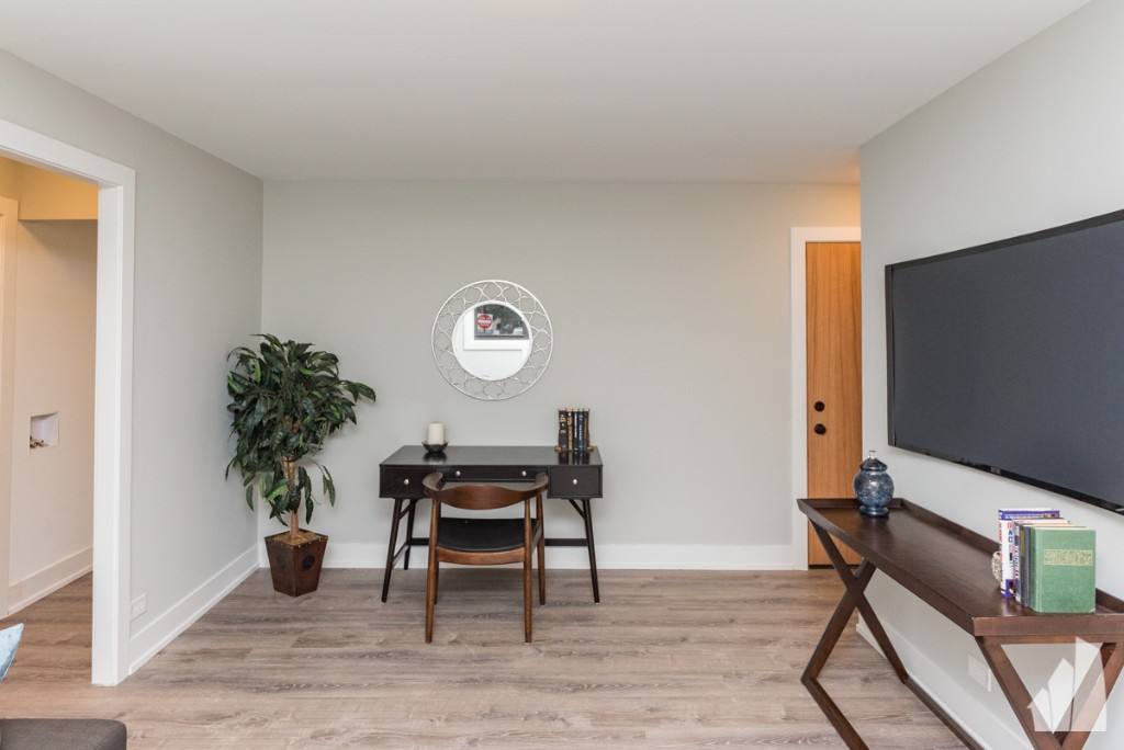 Apartment for rent at 530 W Surf, Chicago, IL 60657