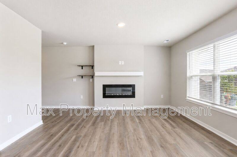 Townhouse for rent at 4173 Easton St, Waukee, IA 50263