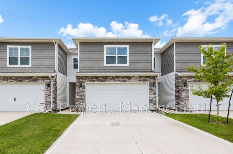 Townhouse for rent at 4173 Easton St, Waukee, IA 50263