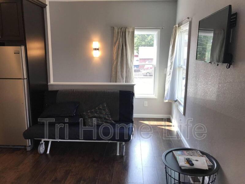 Apartment for rent at 1652 N Gaylord St, Denver, CO 80206