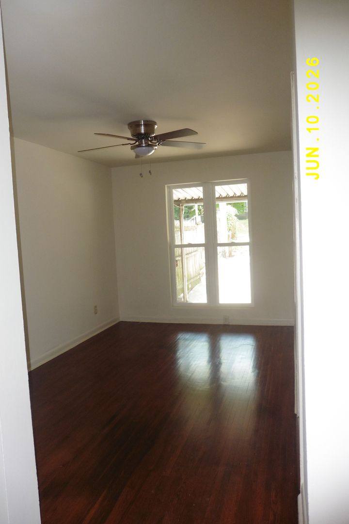 House for rent at 1526 S 13th St, Harrisburg, PA 17104