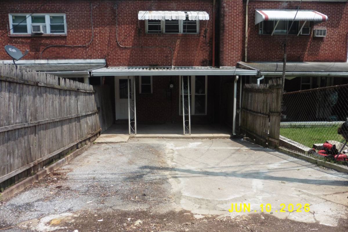 House for rent at 1526 S 13th St, Harrisburg, PA 17104
