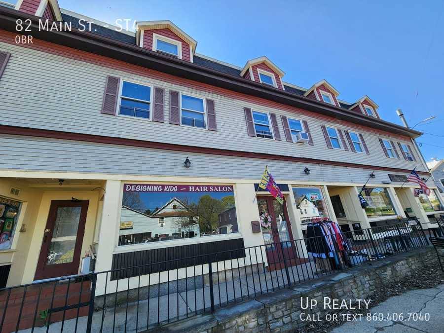 Apartment for rent at 82 Main St, East Hampton, CT 06424