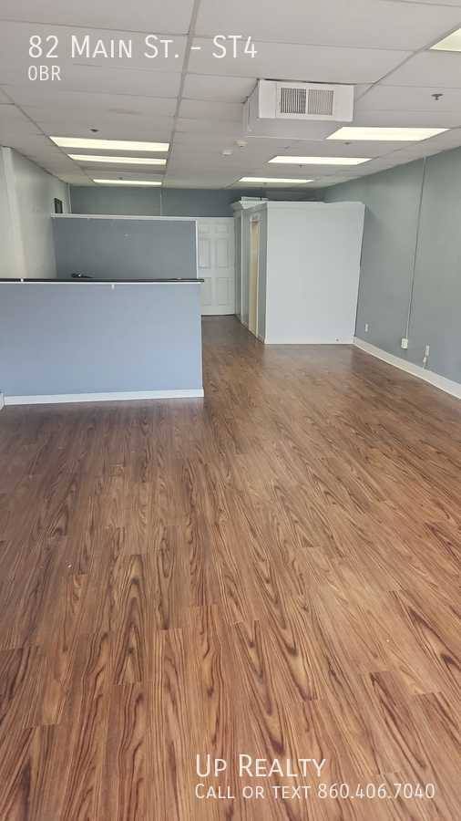 Apartment for rent at 82 Main St, East Hampton, CT 06424