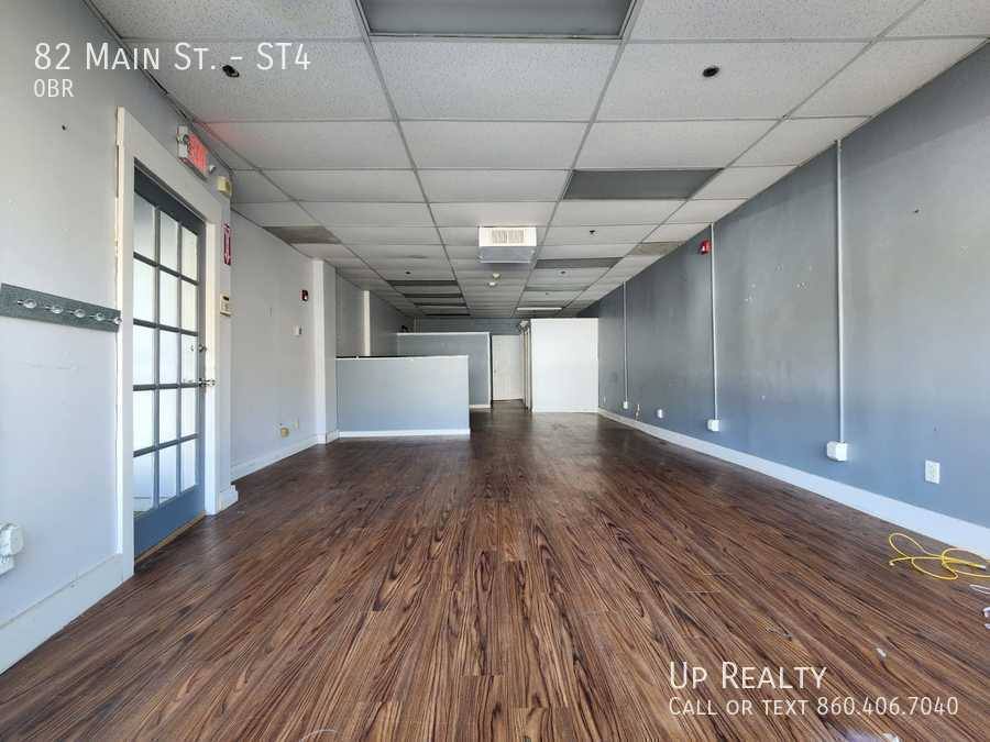 Apartment for rent at 82 Main St, East Hampton, CT 06424