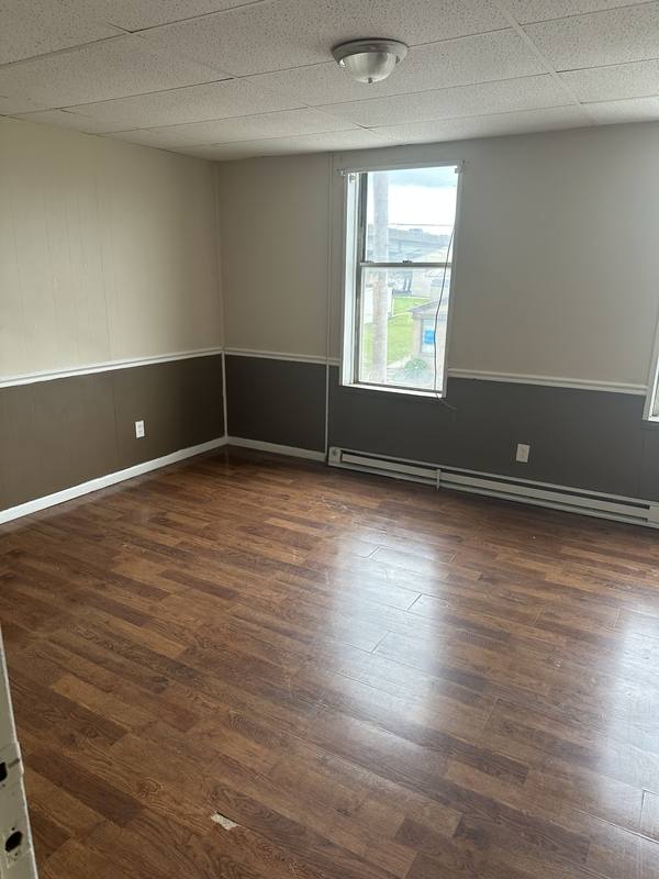 Apartment for rent at 984 Jefferson Ave, Washington, PA 15301