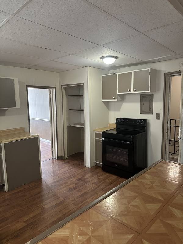Apartment for rent at 984 Jefferson Ave, Washington, PA 15301