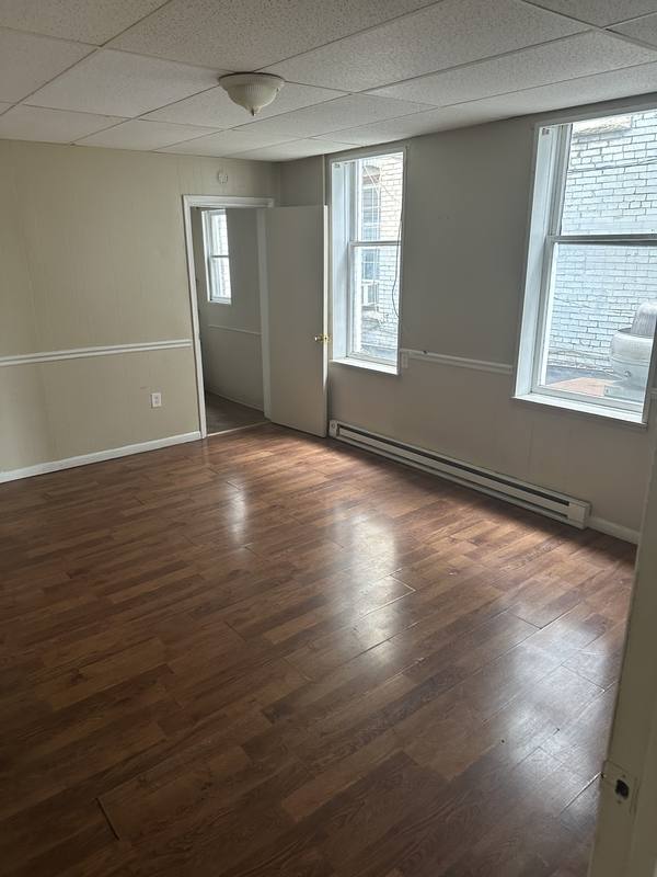 Apartment for rent at 984 Jefferson Ave, Washington, PA 15301