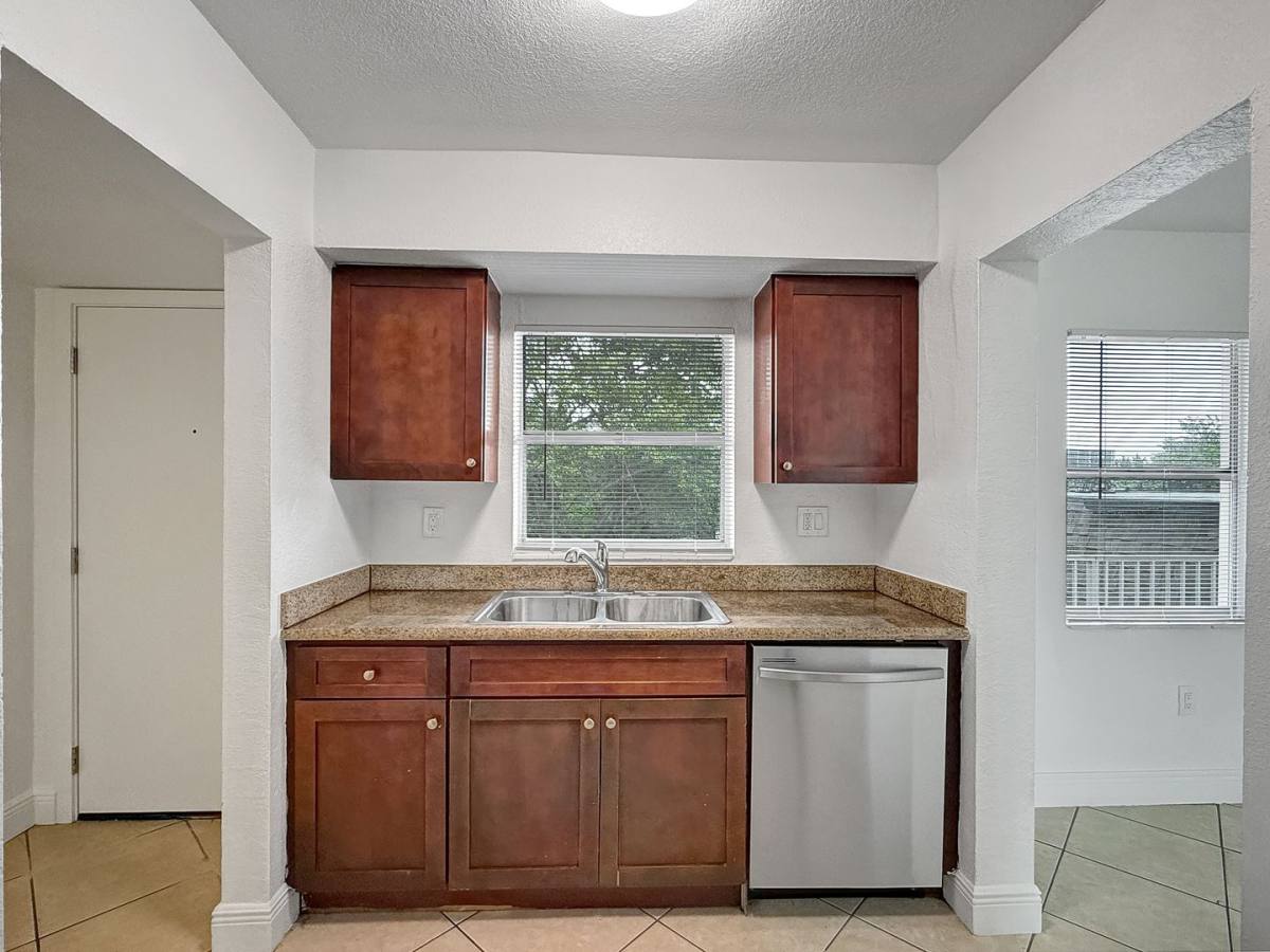 Condo for rent at 8475 SW 94th St #317E, Miami, FL 33156