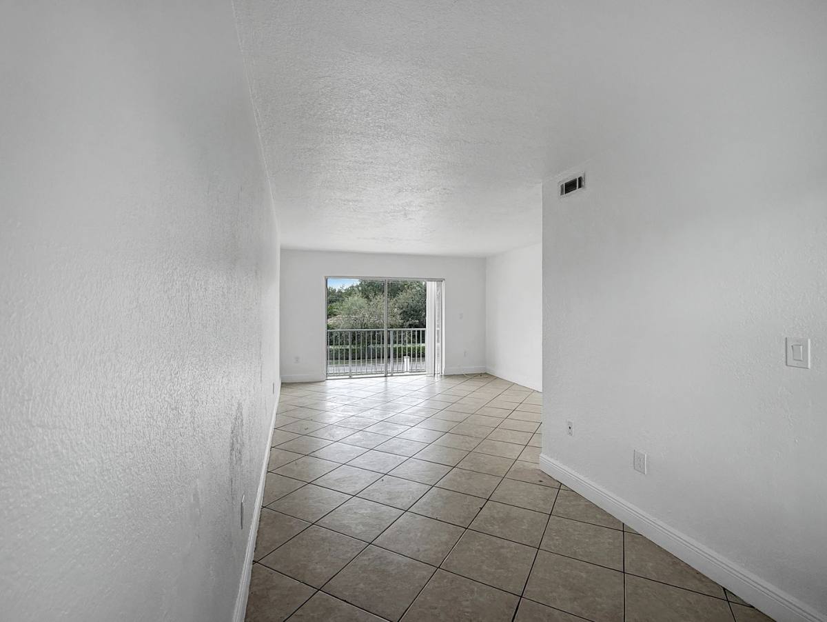 Condo for rent at 8475 SW 94th St #317E, Miami, FL 33156
