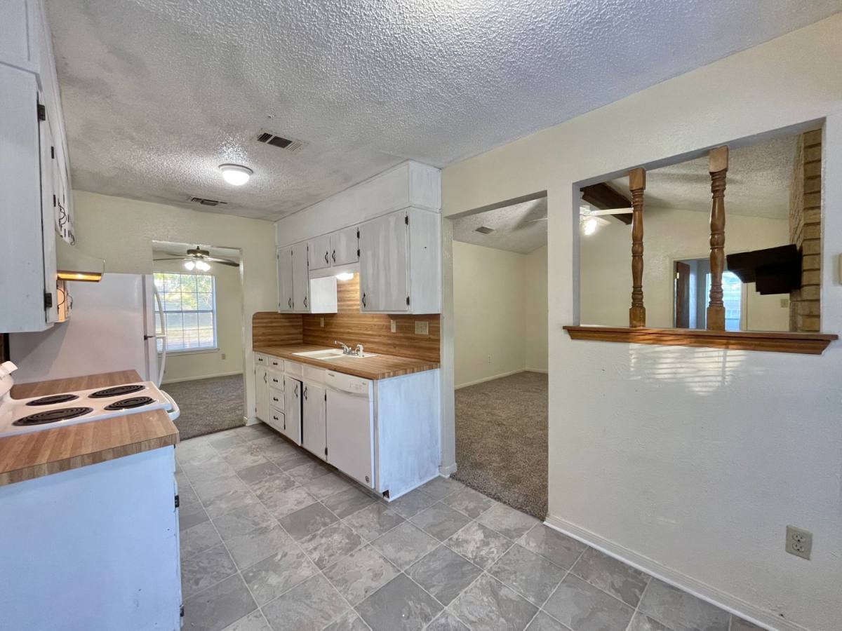 House for rent at 2402 Kirk Circle, Killeen, TX 76543