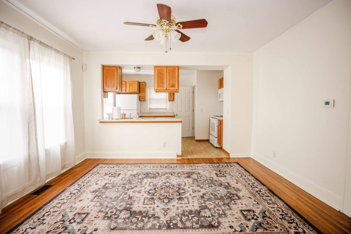 House for rent at 1554 Oak St #203, Toledo, OH 43605