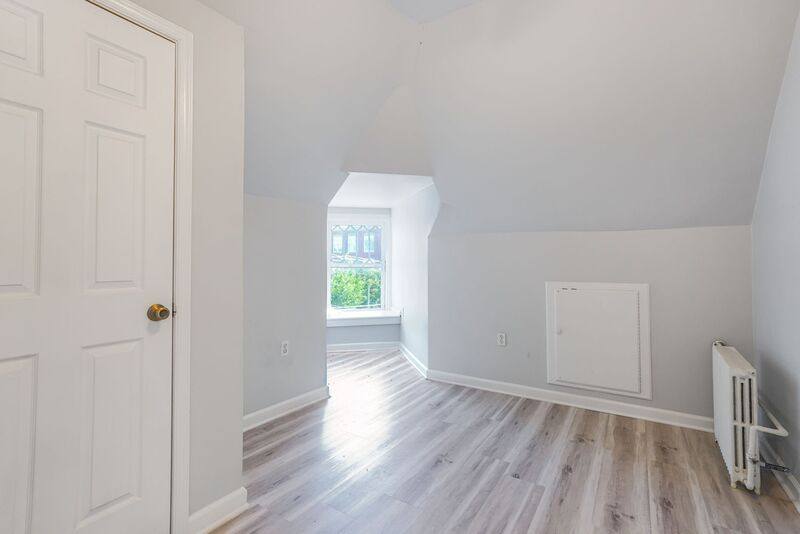 Apartment for rent at 1122 Caroline St #4, Fredericksburg, VA 22401