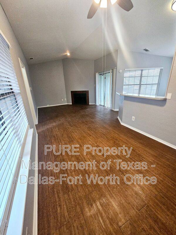 Apartment for rent at 814 203 Castleglen Dr, Garland, TX 75043