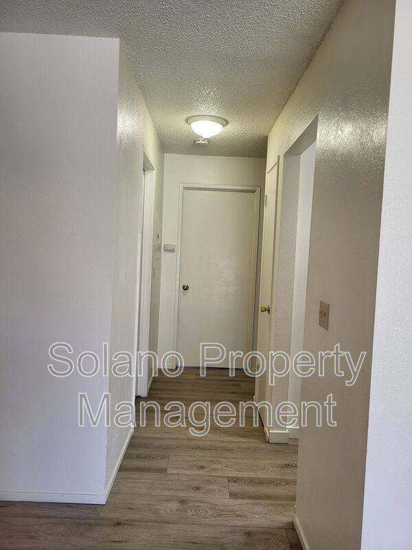 Apartment for rent at 818 E Tabor Ave #8, Fairfield, CA 94533