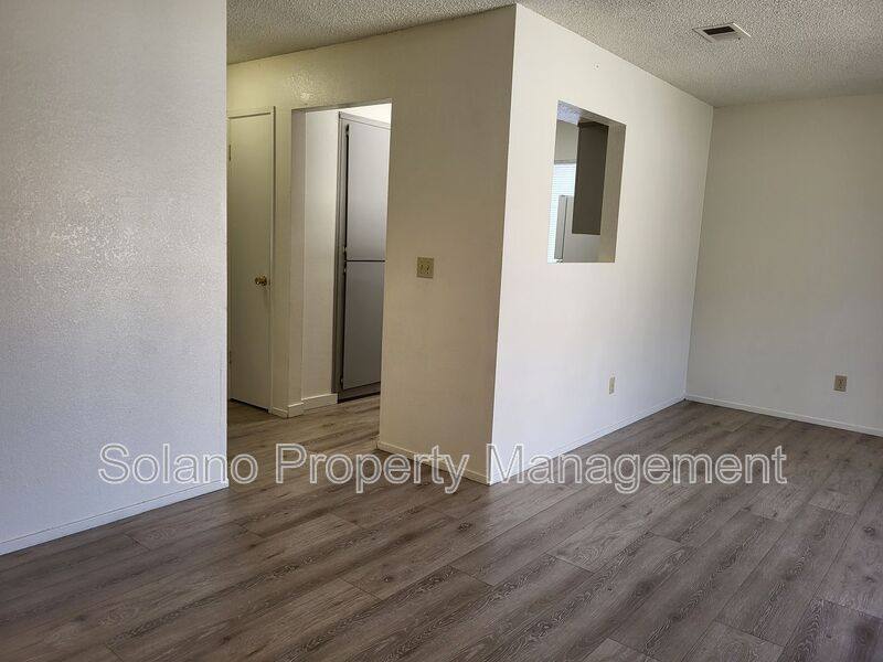 Apartment for rent at 818 E Tabor Ave #8, Fairfield, CA 94533