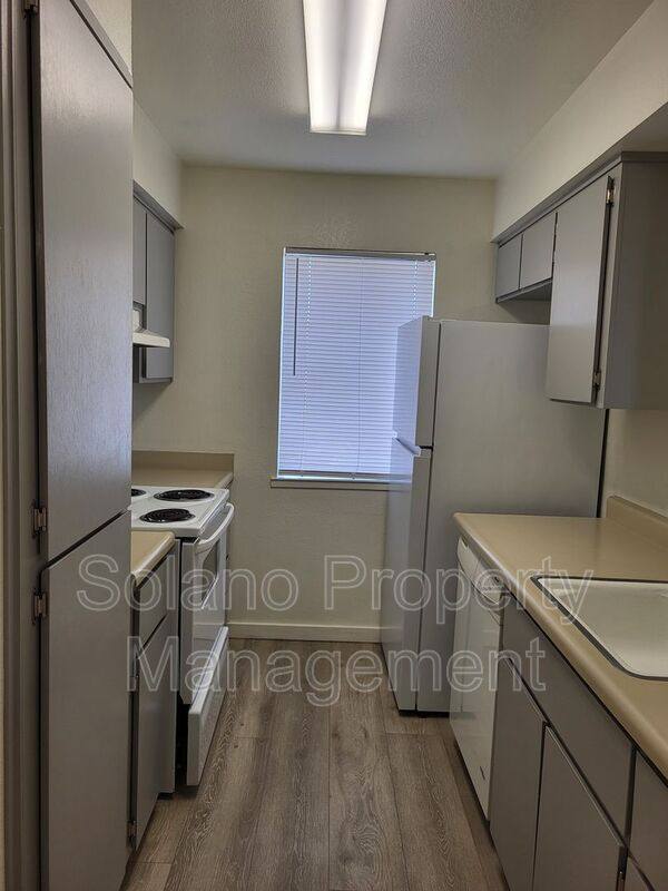 Apartment for rent at 818 E Tabor Ave #8, Fairfield, CA 94533
