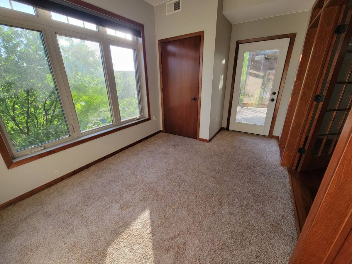 Condo for rent at 3251 Louisiana Ave S, Minneapolis, MN 55426