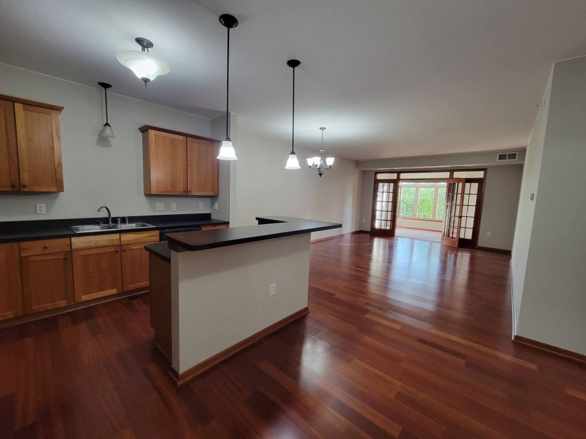 Condo for rent at 3251 Louisiana Ave S, Minneapolis, MN 55426