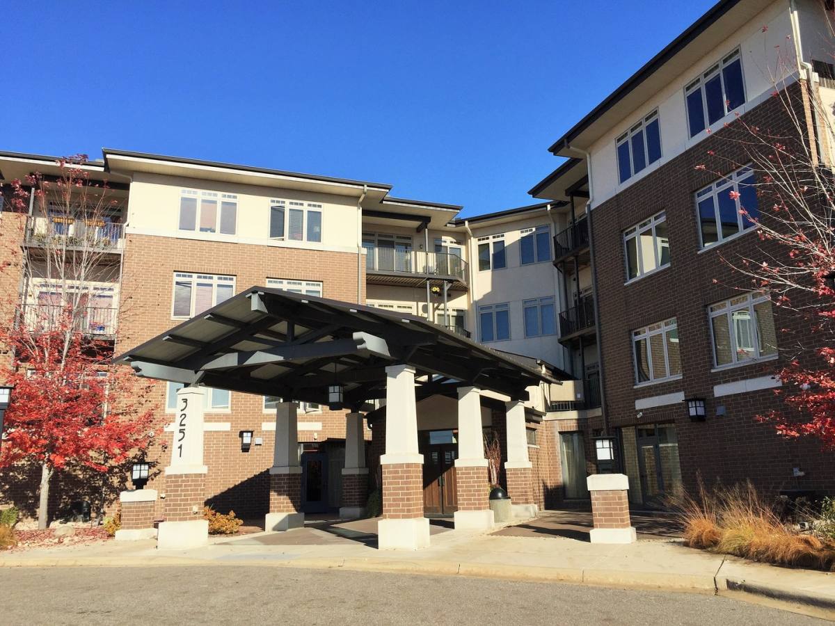 Condo for rent at 3251 Louisiana Ave S, Minneapolis, MN 55426