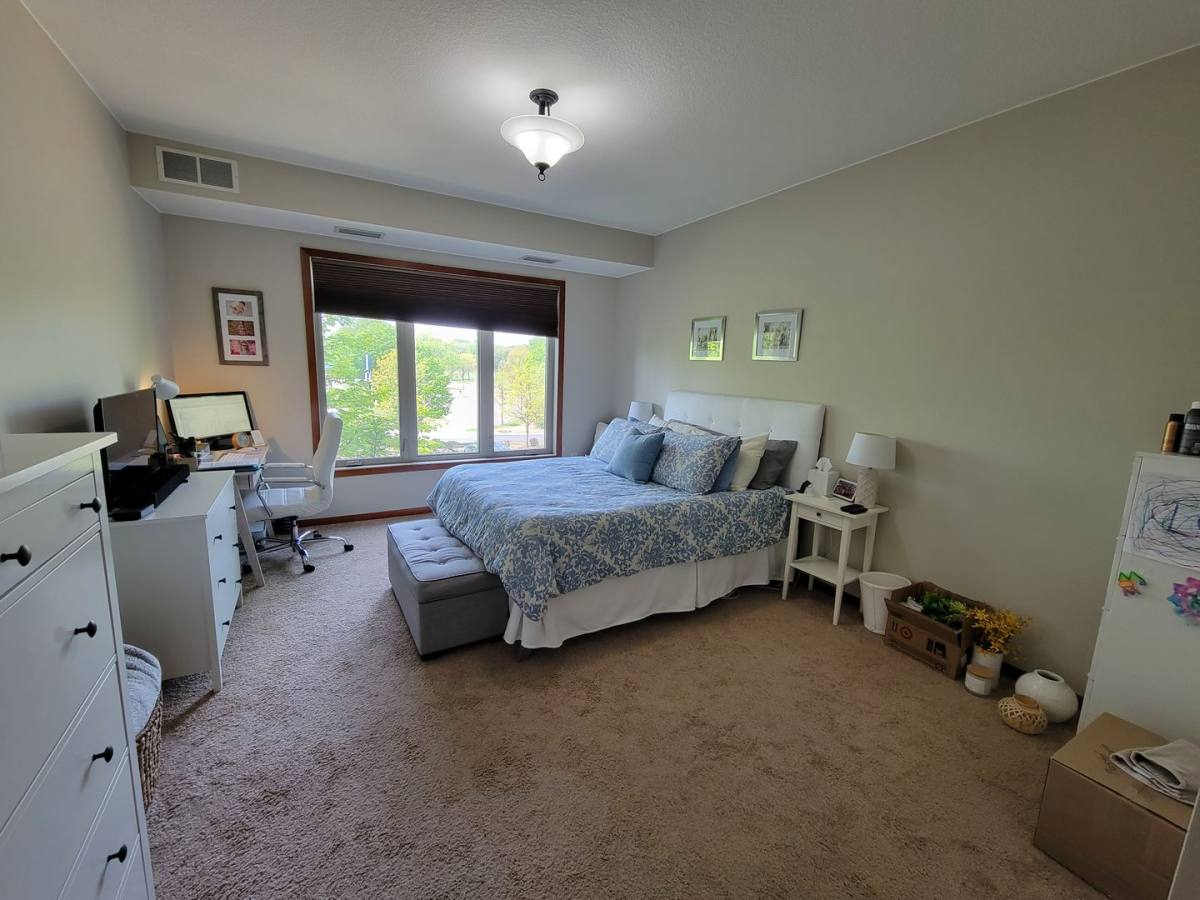Condo for rent at 3251 Louisiana Ave S, Minneapolis, MN 55426