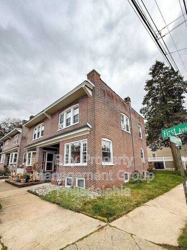 Townhouse for rent at 412 1st Ave, Phoenixville, PA 19460