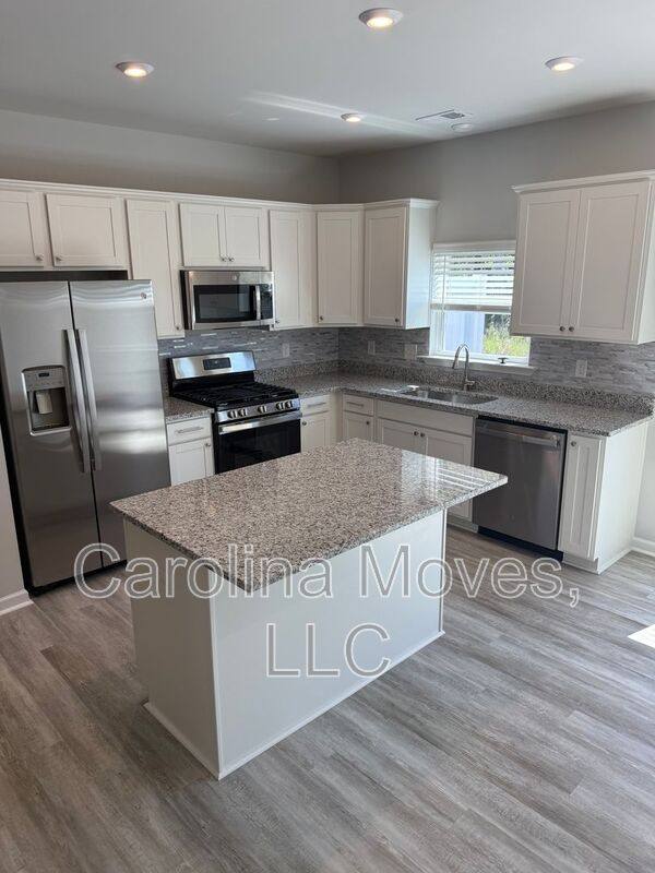 House for rent at 166 Randwick Lane, Greer, SC 29651
