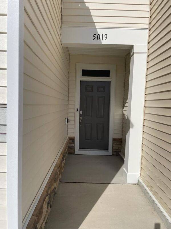 Townhouse for rent at 5019 Arkose Dr, Raleigh, NC 27610