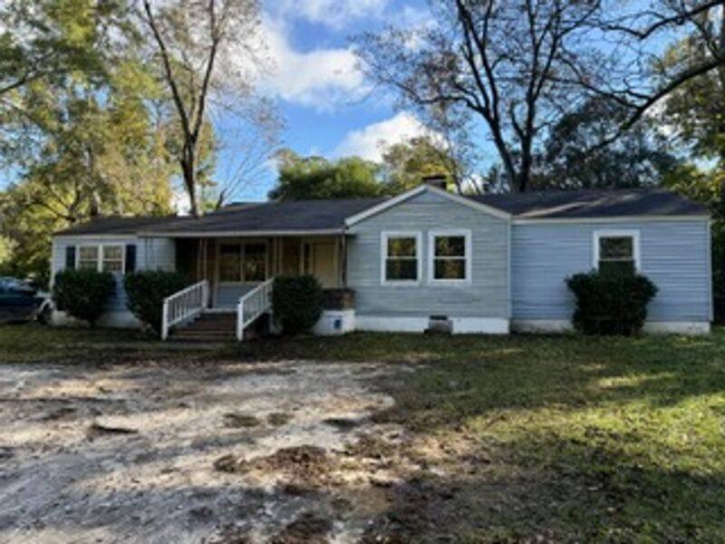 House for rent at 971 Meadowbrook Rd, Sumter, SC 29153