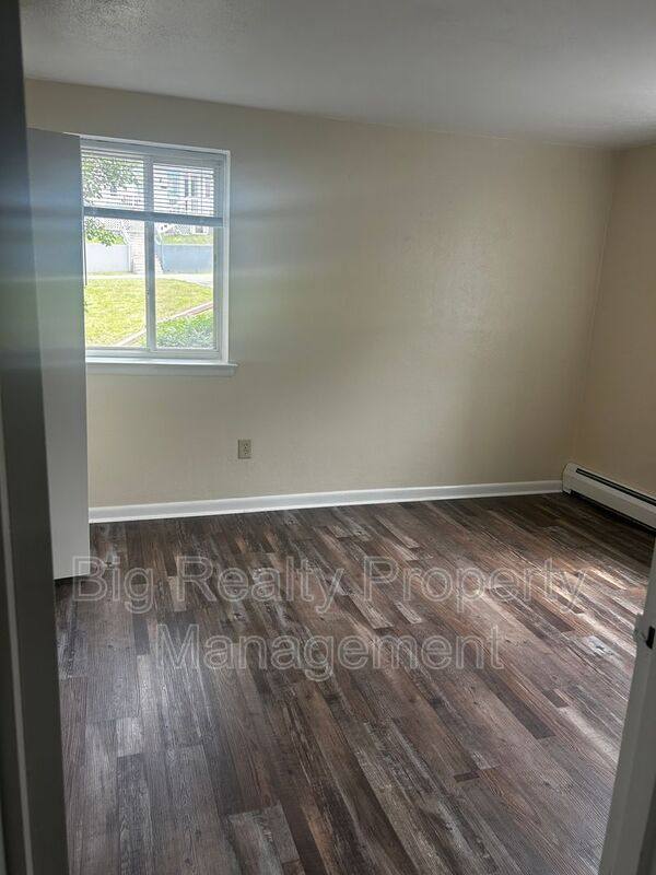 Apartment for rent at 120 N Penn St #B-6, Spring City, PA 19475