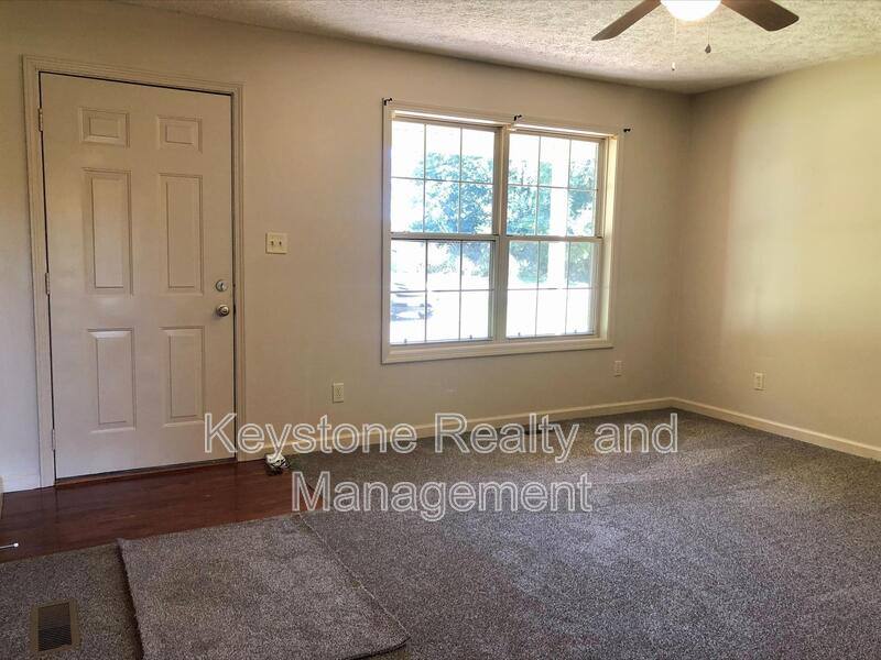Apartment for rent at 5869 Julien Rd, Hopkinsville, KY 42240