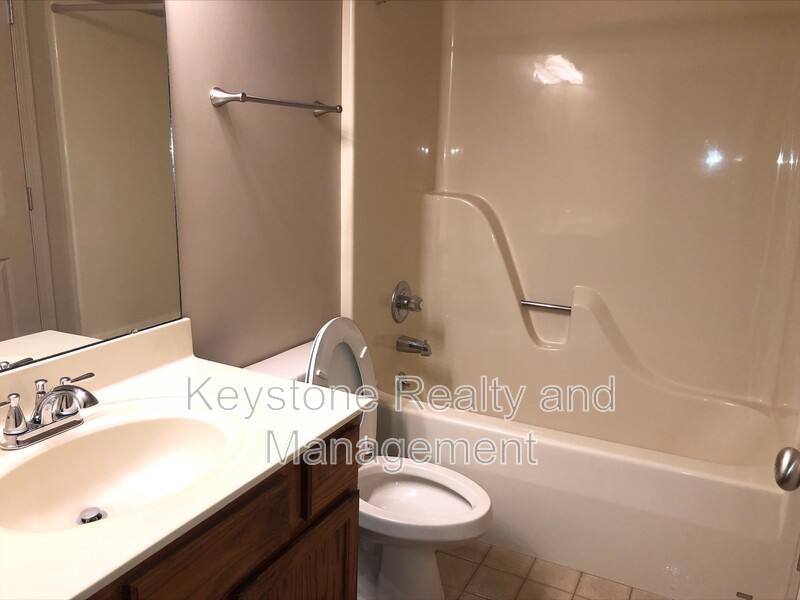 Apartment for rent at 5869 Julien Rd, Hopkinsville, KY 42240