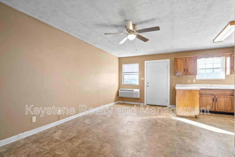 Apartment for rent at 308 Thompsonville Lane #803, Oak Grove, KY 42262