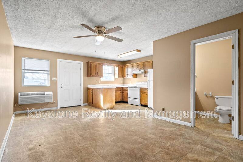 Apartment for rent at 308 Thompsonville Lane #803, Oak Grove, KY 42262