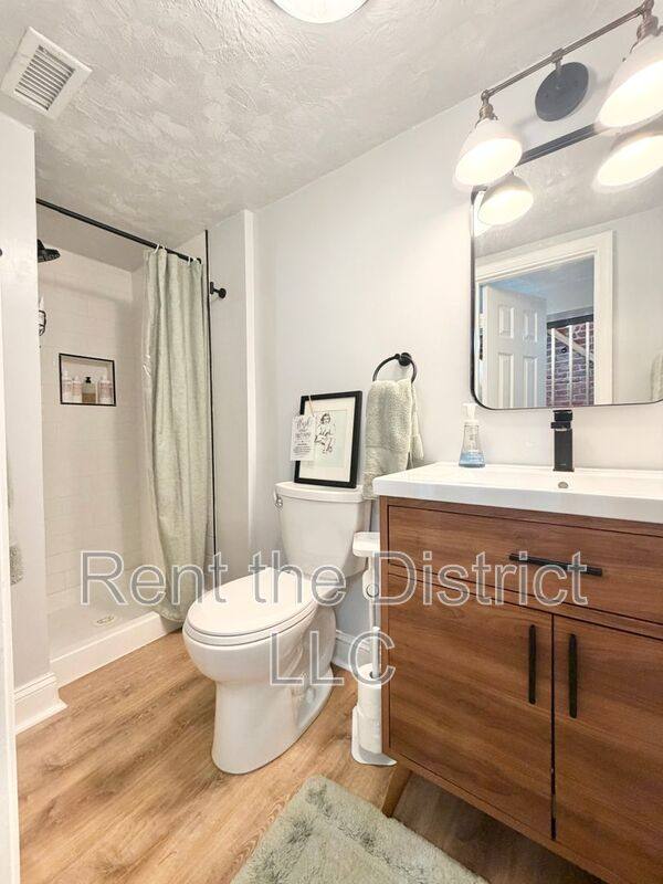 Townhouse for rent at 420 Q St NW, Washington, DC 20001