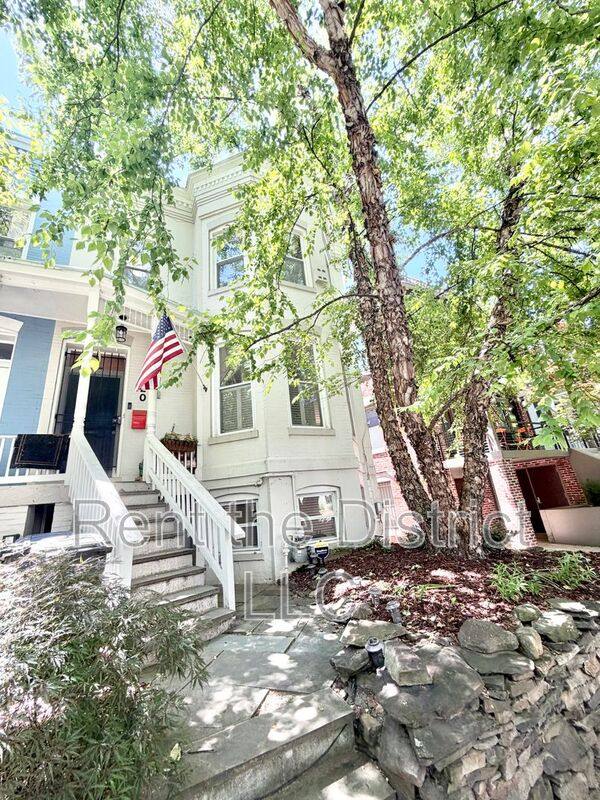 Townhouse for rent at 420 Q St NW, Washington, DC 20001