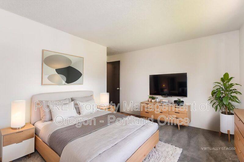 Apartment for rent at 14202 NE Sandy Blvd #H-14, Portland, OR 97230