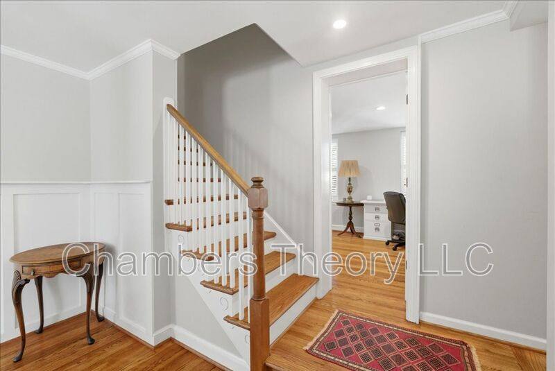 House for rent at 6238 27th St N, Arlington, VA 22207
