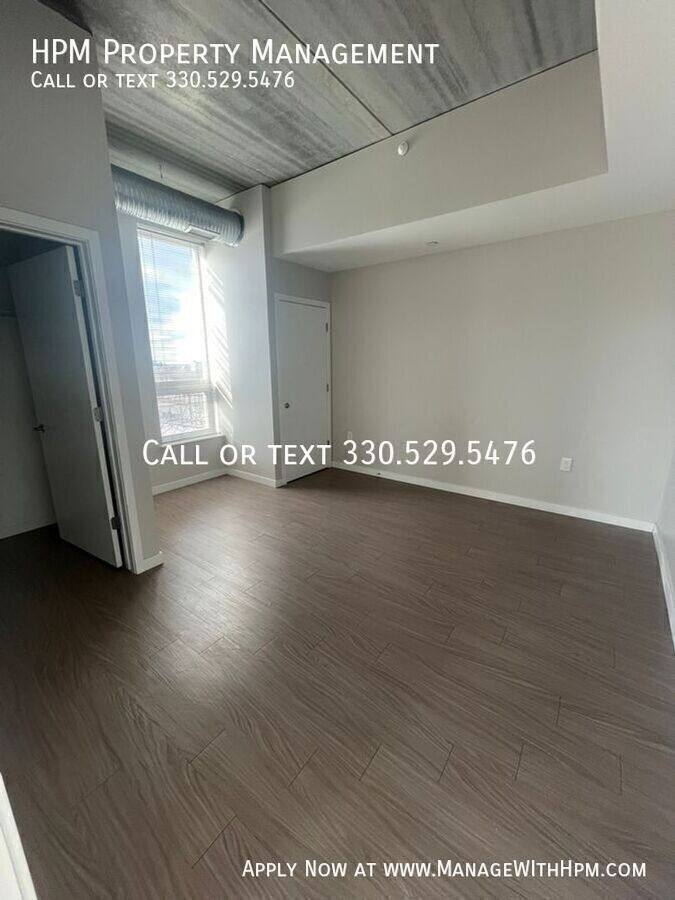 Apartment for rent at 3219 Detroit Ave, Cleveland, OH 44113