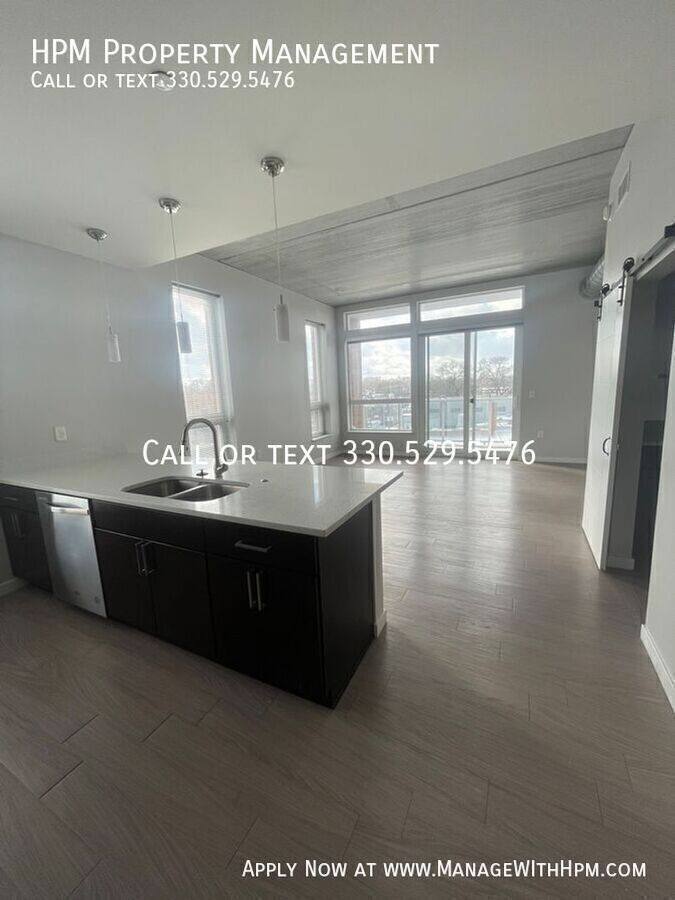 Apartment for rent at 3219 Detroit Ave, Cleveland, OH 44113