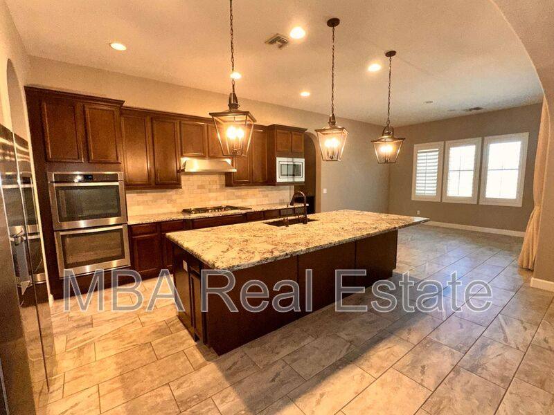 House for rent at 3902 S White Dr, Chandler, AZ 85286