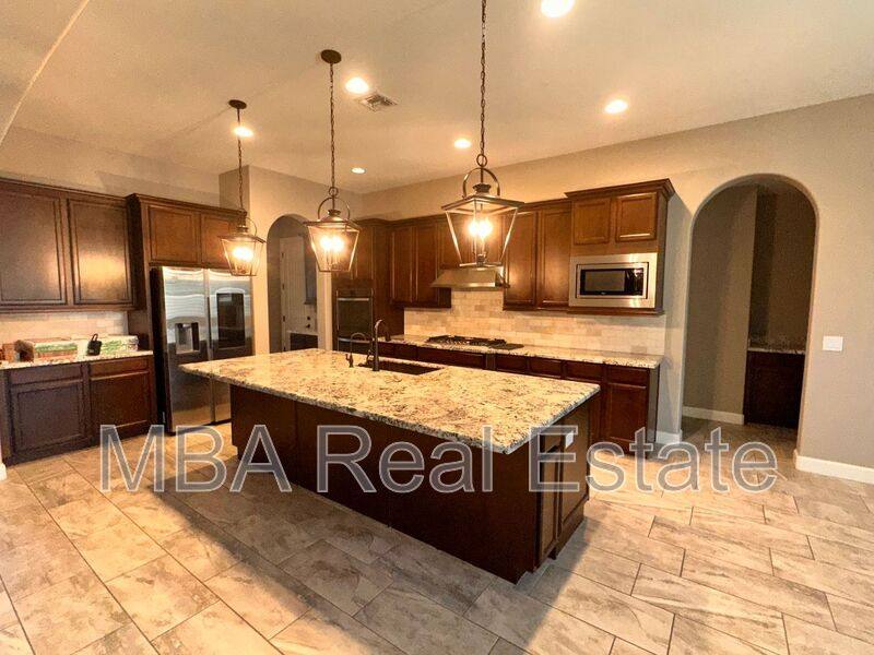 House for rent at 3902 S White Dr, Chandler, AZ 85286