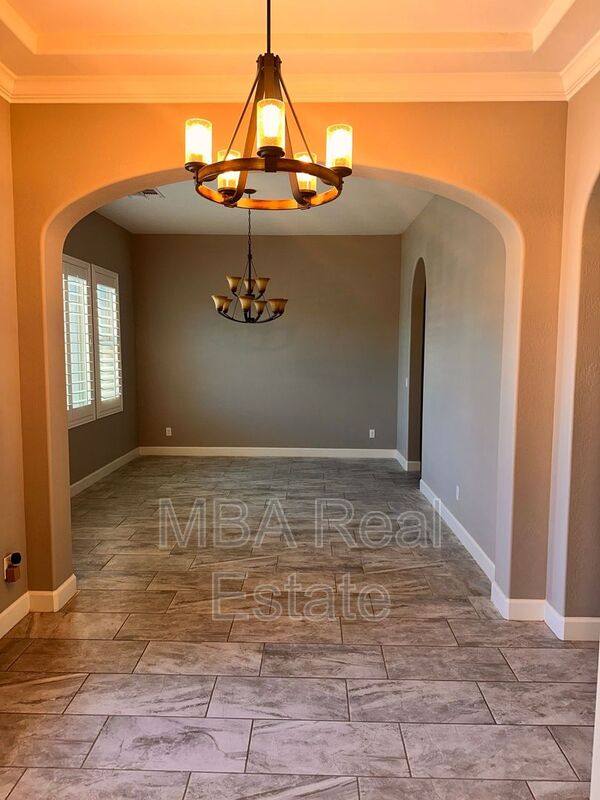 House for rent at 3902 S White Dr, Chandler, AZ 85286