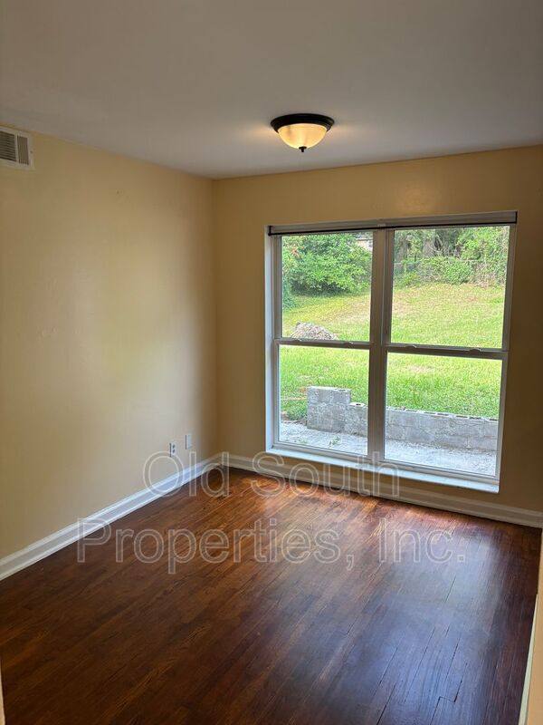 House for rent at 5095 Crestwood Rd, Pensacola, FL 32503