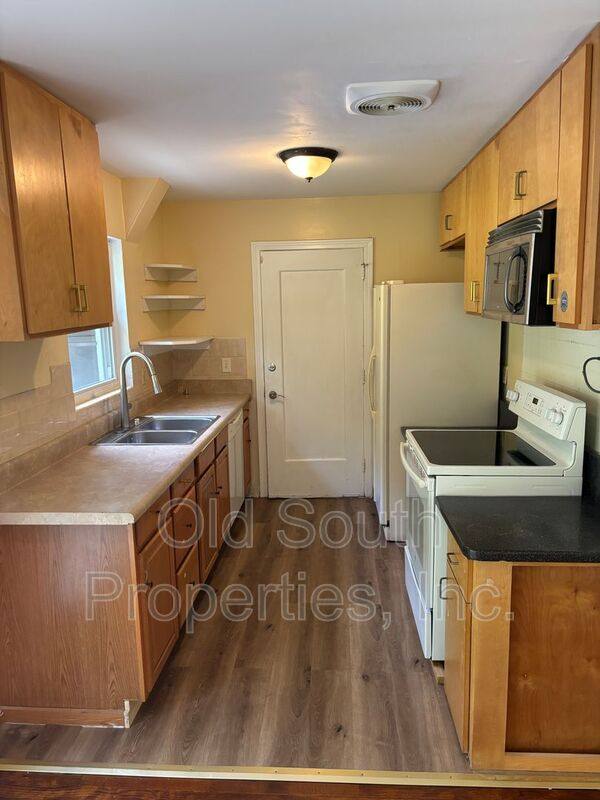 House for rent at 5095 Crestwood Rd, Pensacola, FL 32503