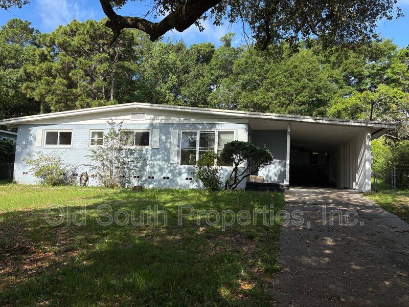 House for rent at 5095 Crestwood Rd, Pensacola, FL 32503