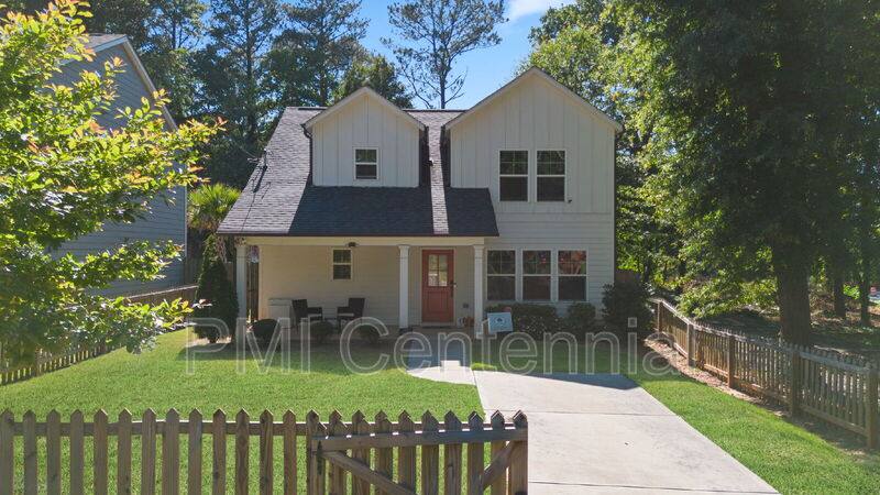 House for rent at 1120 Wedgewood Dr NW, Atlanta, GA 30318