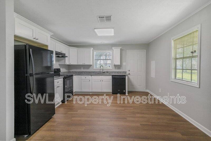 House for rent at 5921 Bennie Lane, Lake Charles, LA 70605